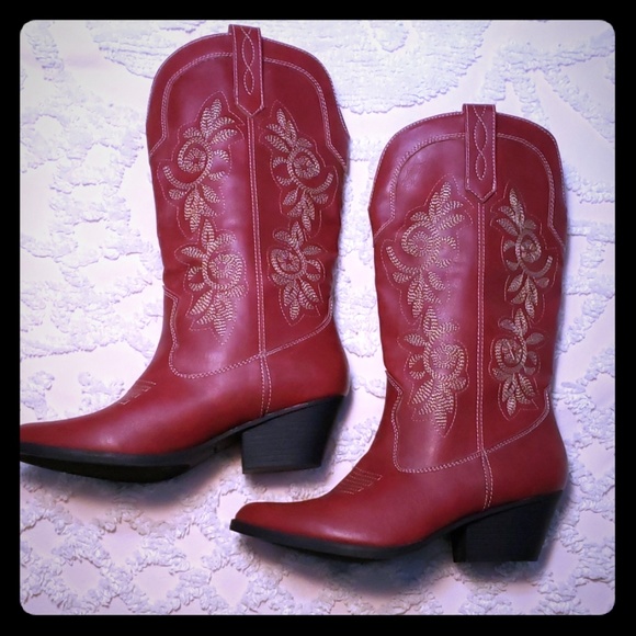 Rampage Shoes - Rampage Maroon Women's Boots - Sz 8
